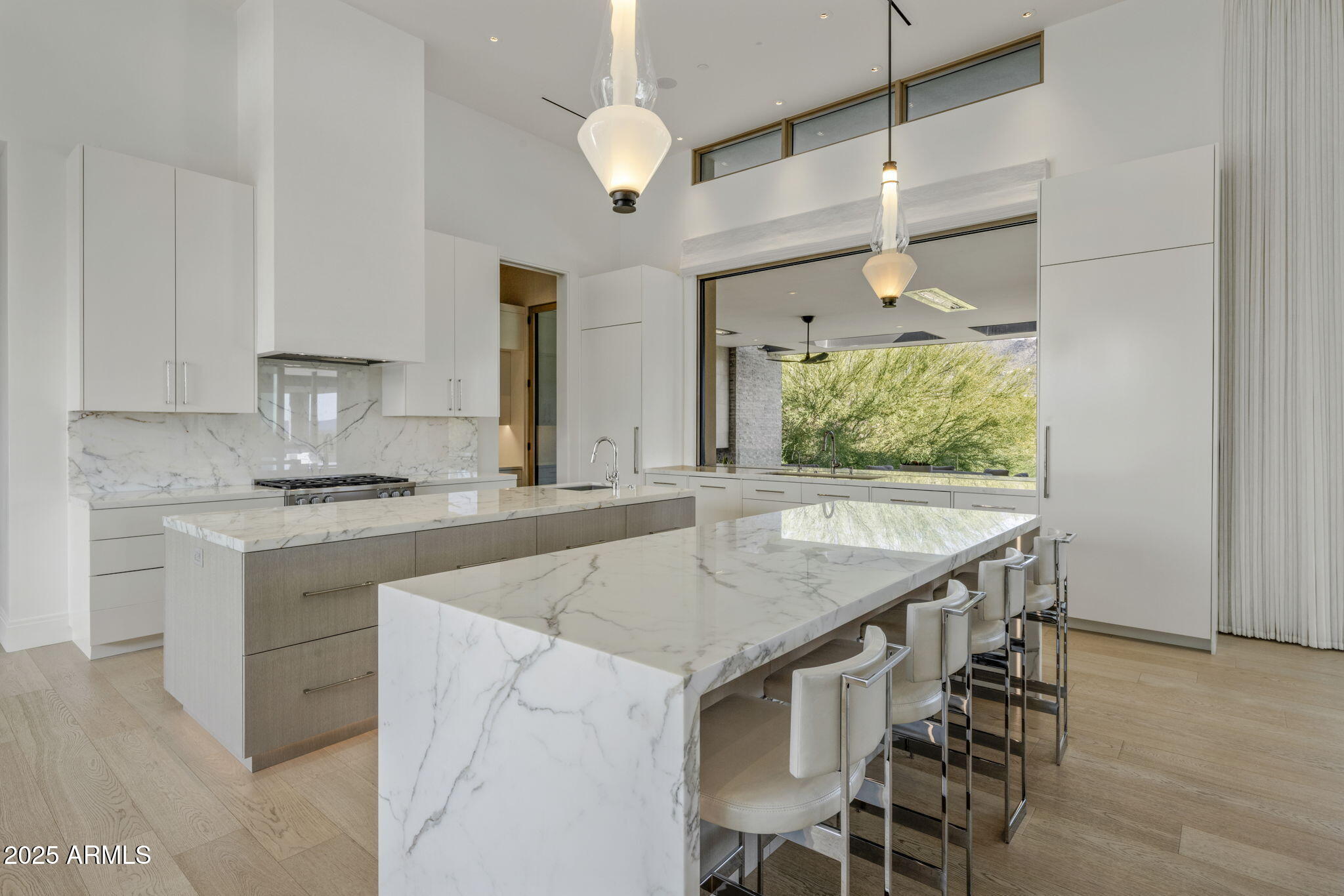 9830 E THOMPSON PEAK Parkway 912