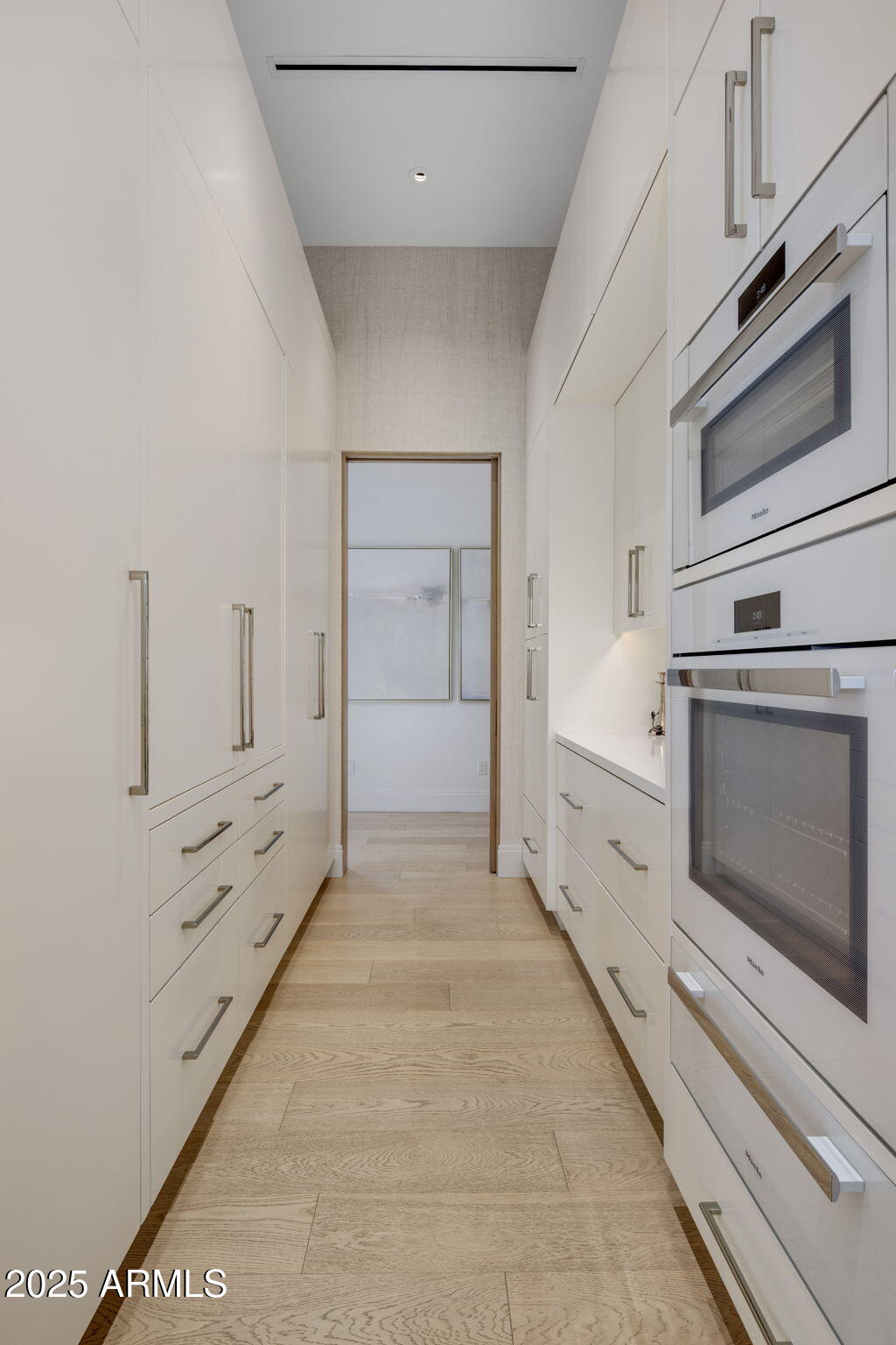 9830 E THOMPSON PEAK Parkway 912