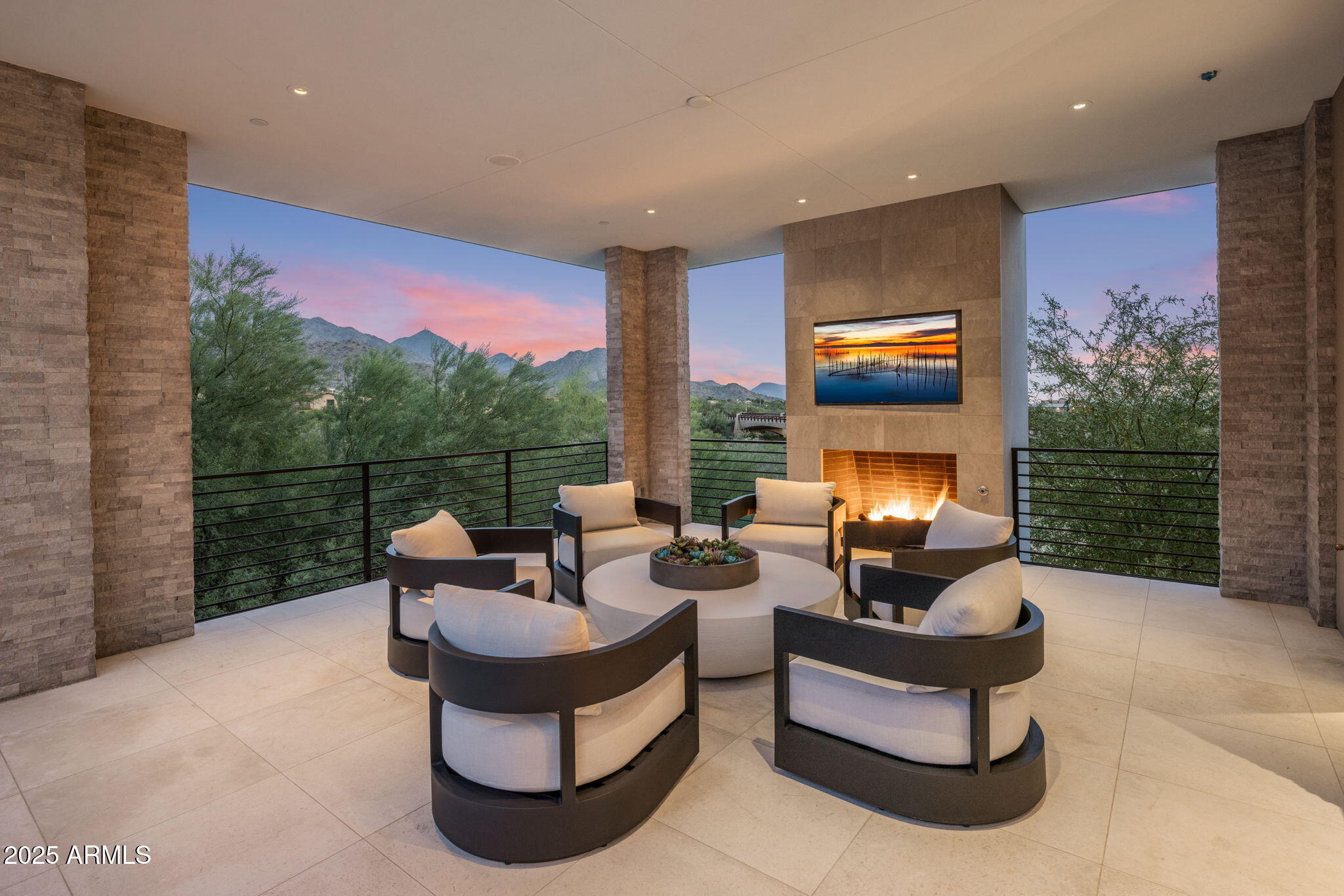 9830 E THOMPSON PEAK Parkway 912