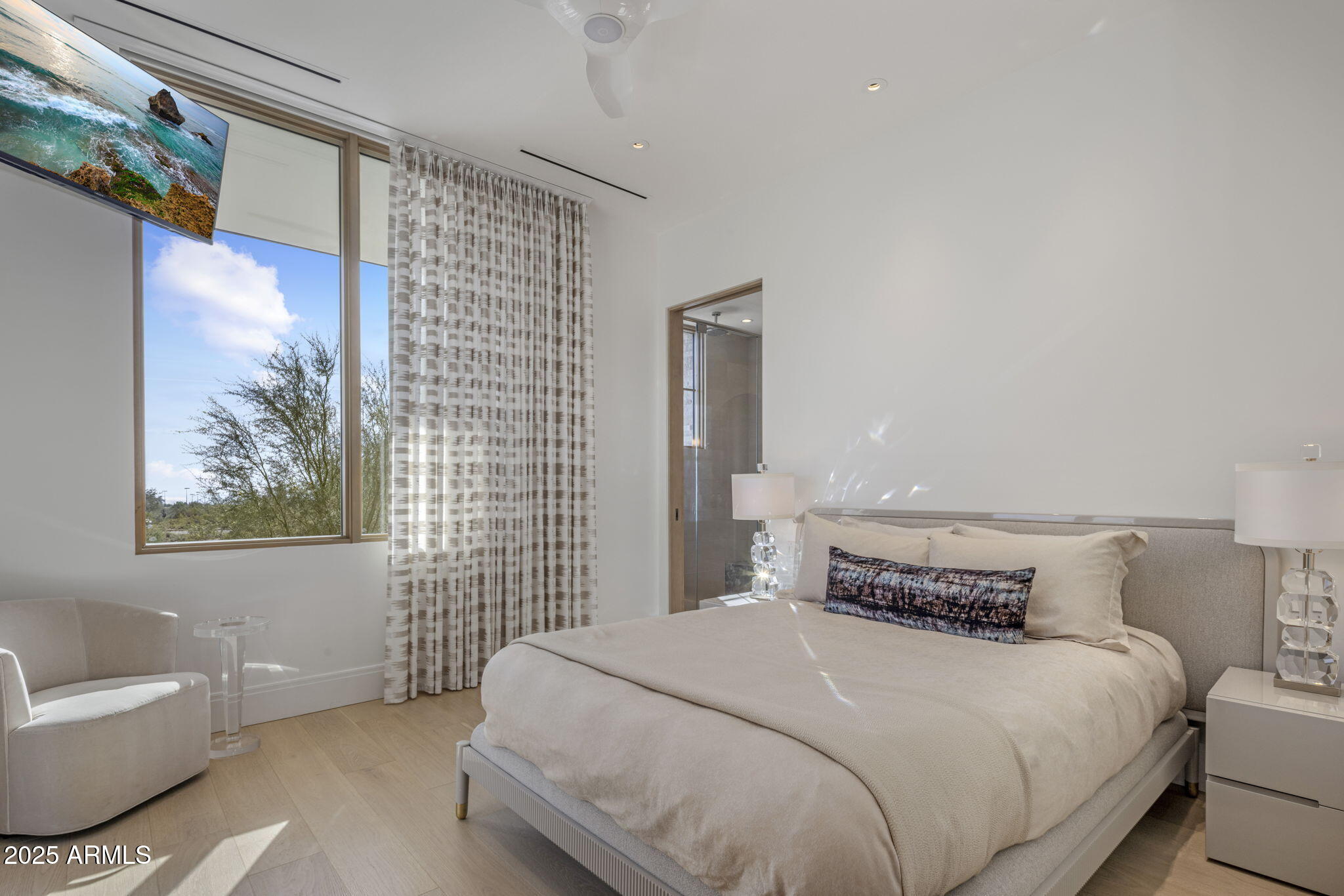 9830 E THOMPSON PEAK Parkway 912