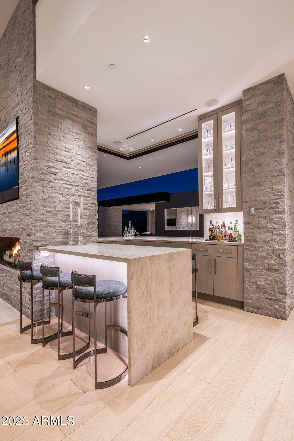 9830 E THOMPSON PEAK Parkway 912