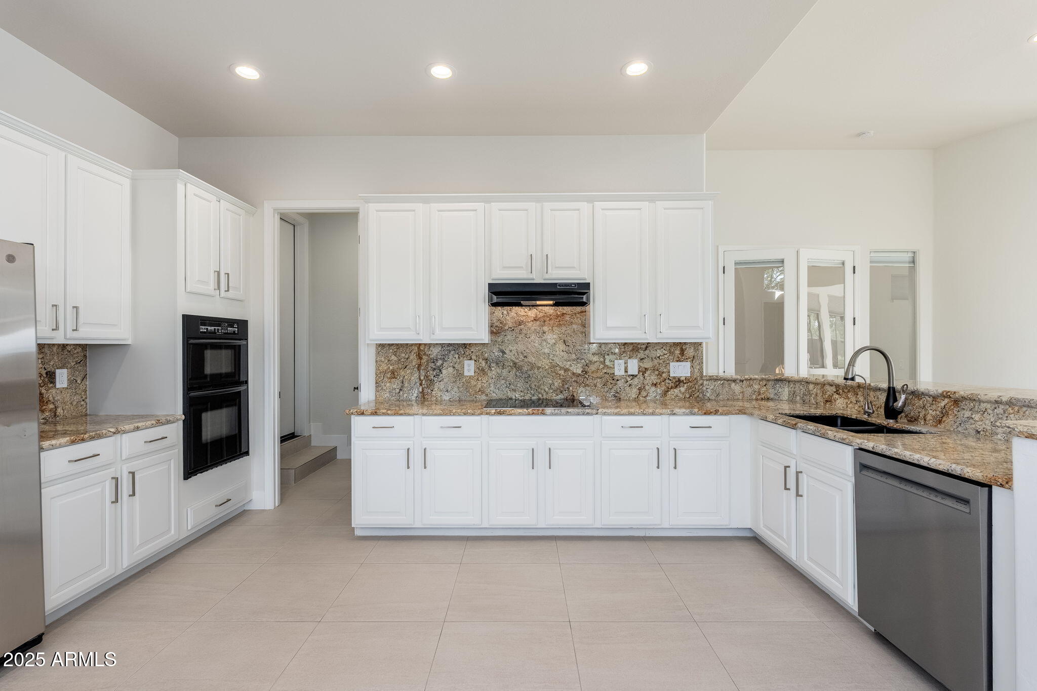 9270 E THOMPSON PEAK Parkway 359