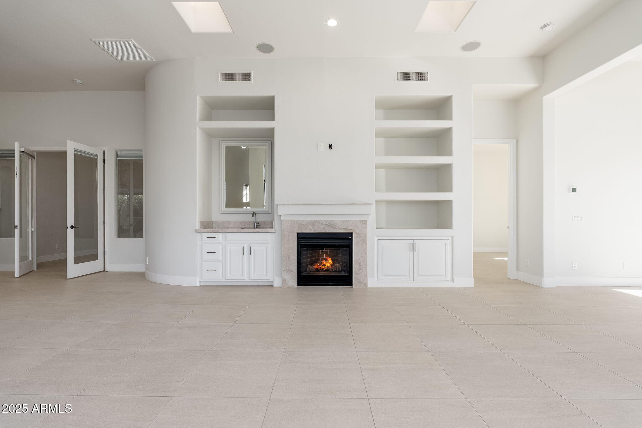 9270 E THOMPSON PEAK Parkway 359