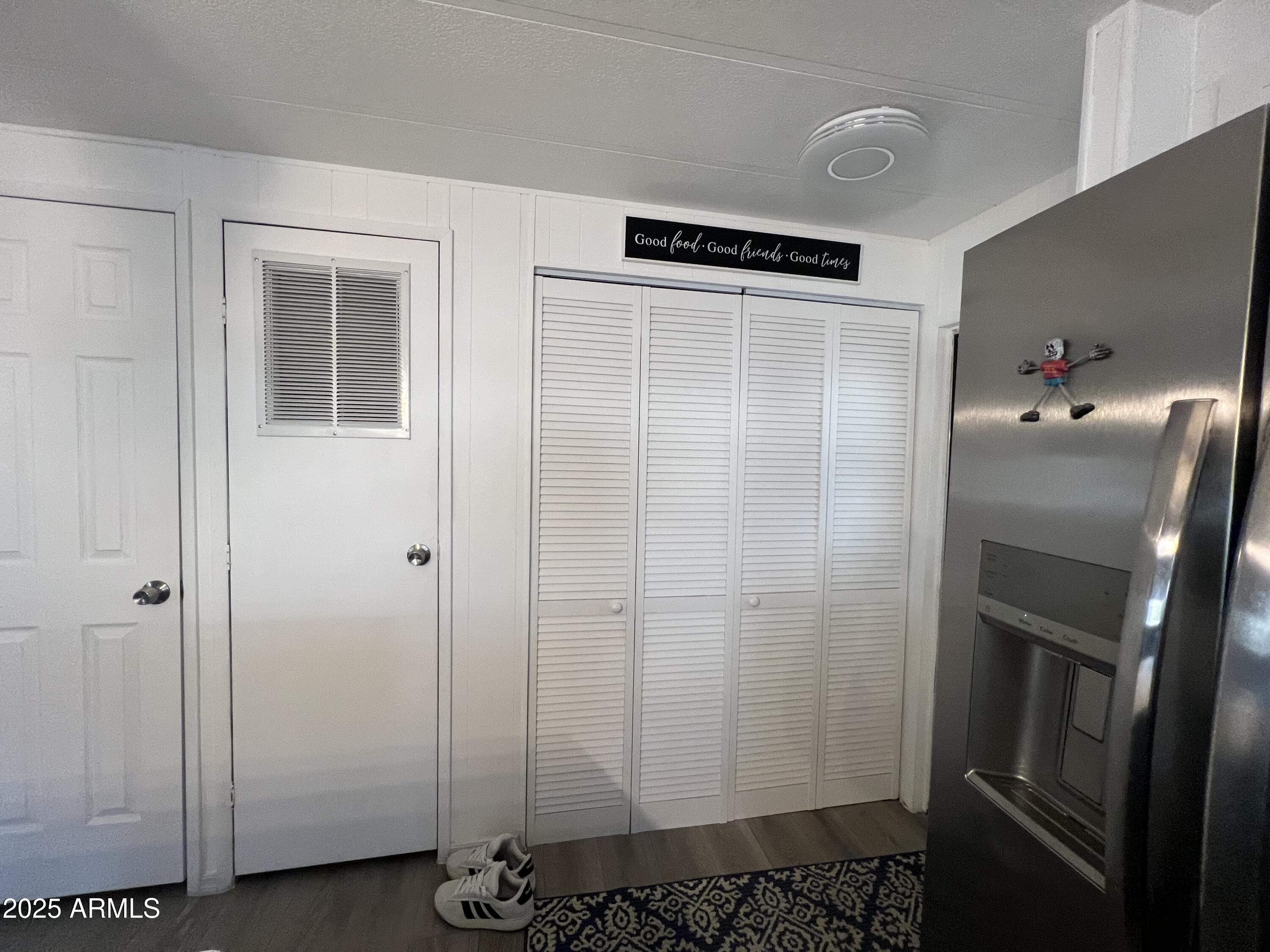 2609 W Southern Avenue 379