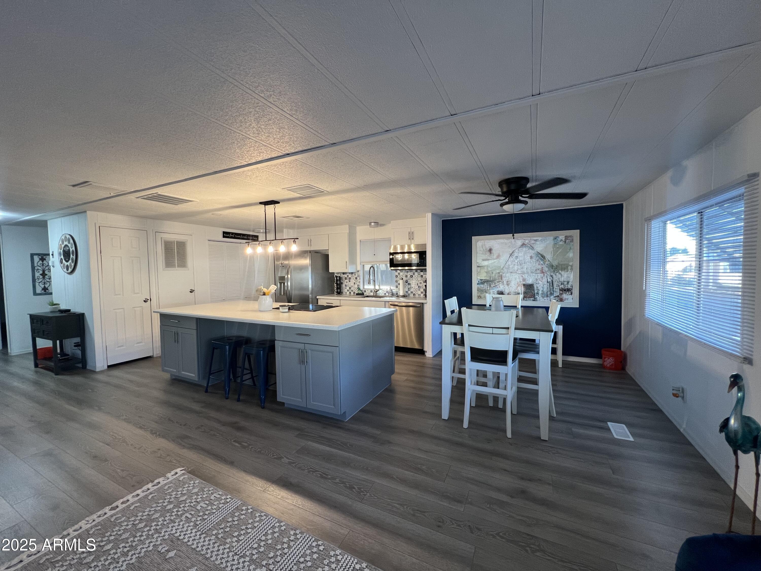 2609 W Southern Avenue 379