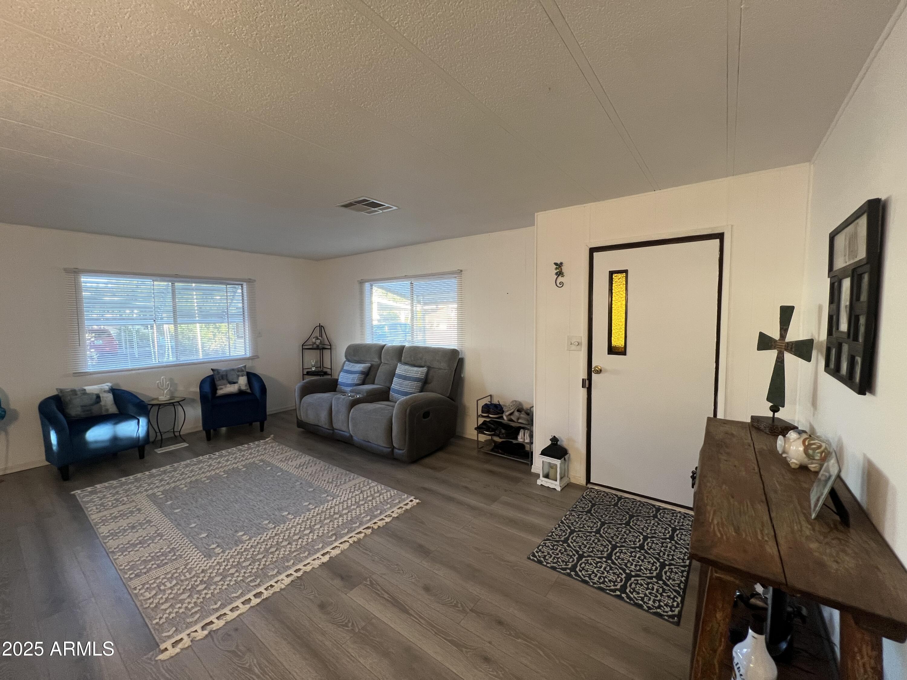 2609 W Southern Avenue 379