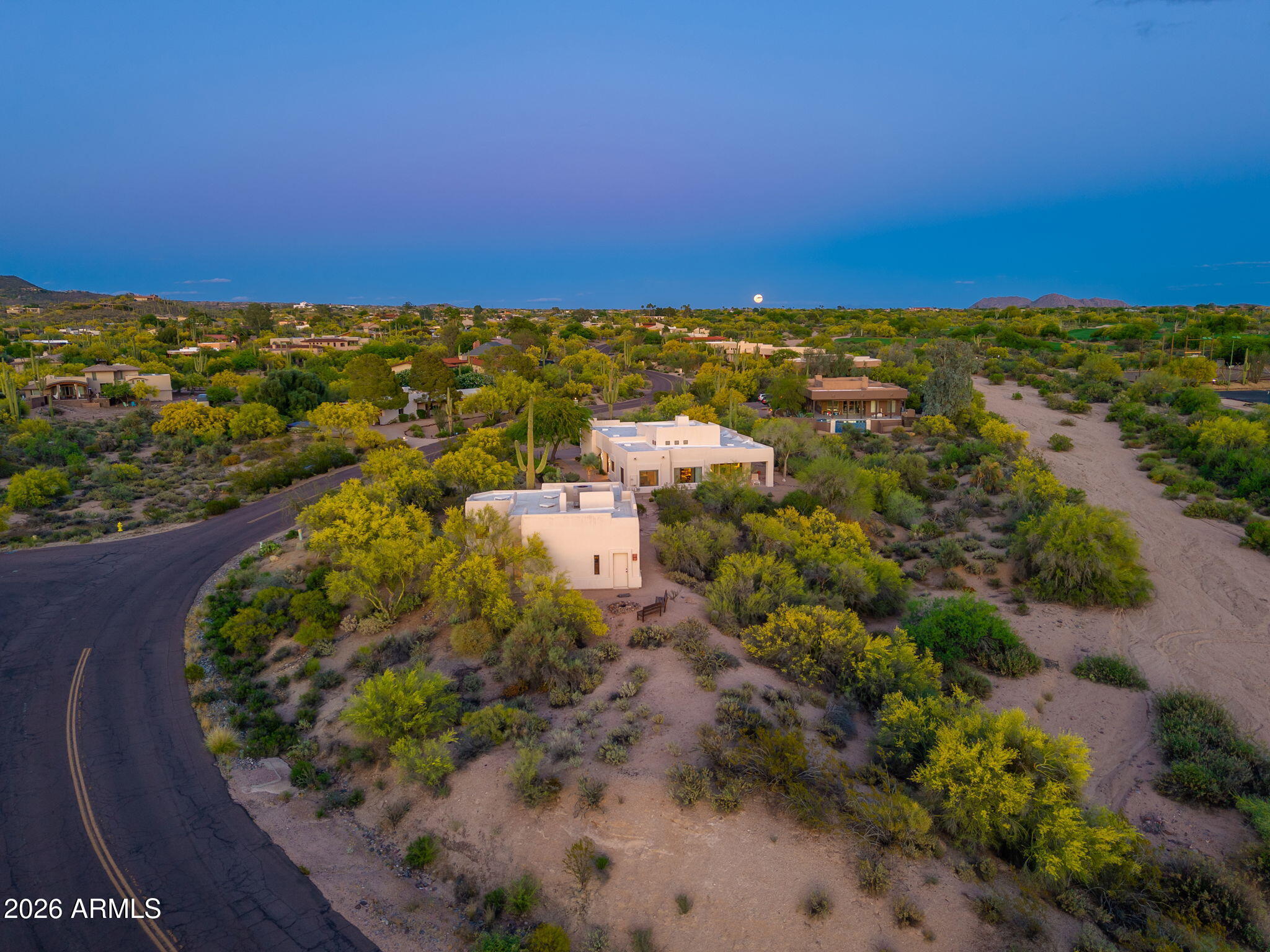 8001 E CAREFREE Drive