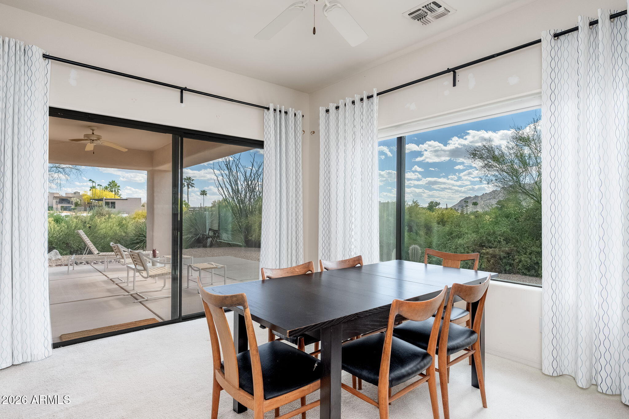 8001 E CAREFREE Drive