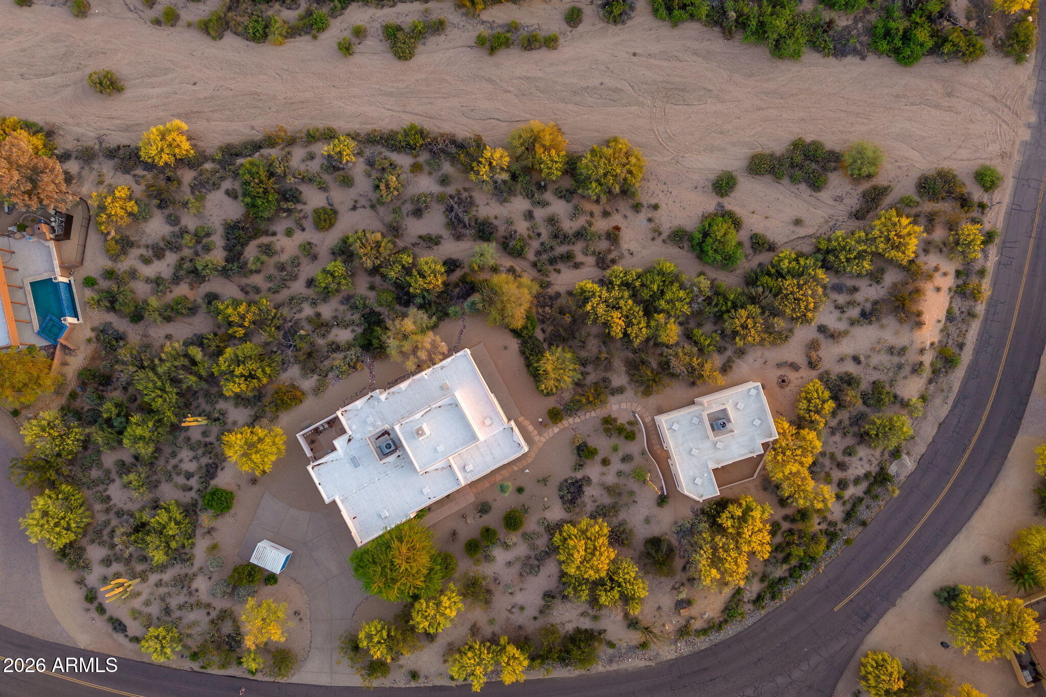 8001 E CAREFREE Drive