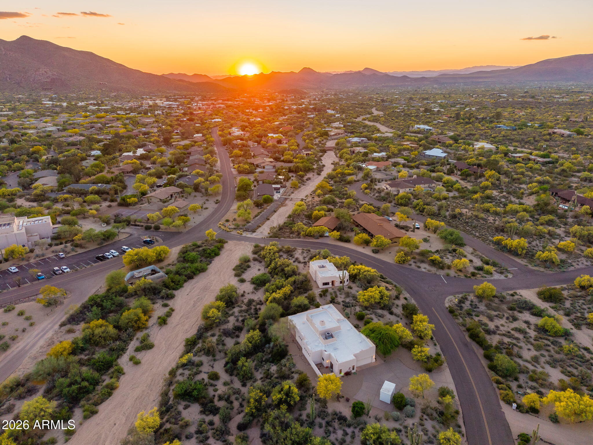 8001 E CAREFREE Drive