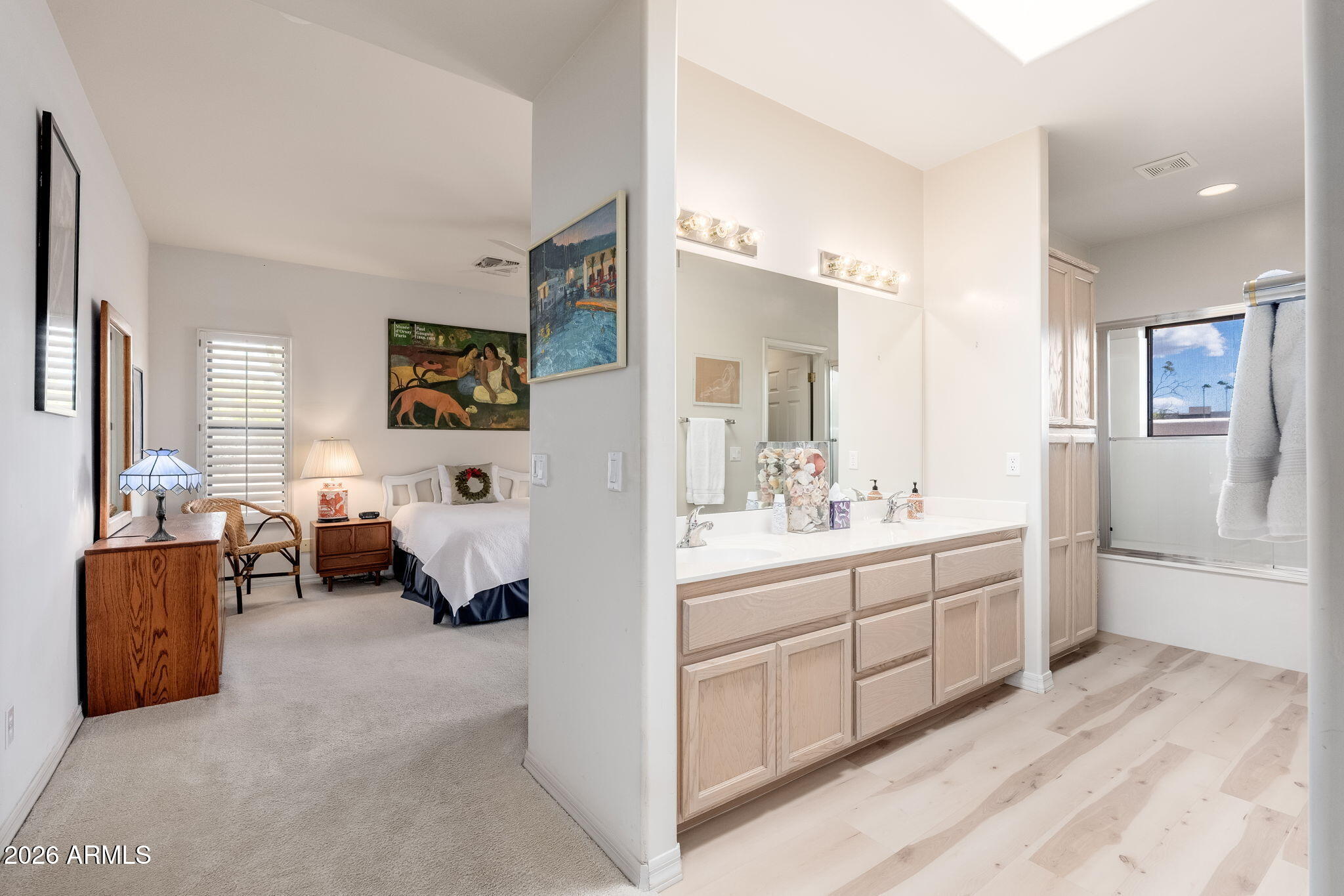 8001 E CAREFREE Drive