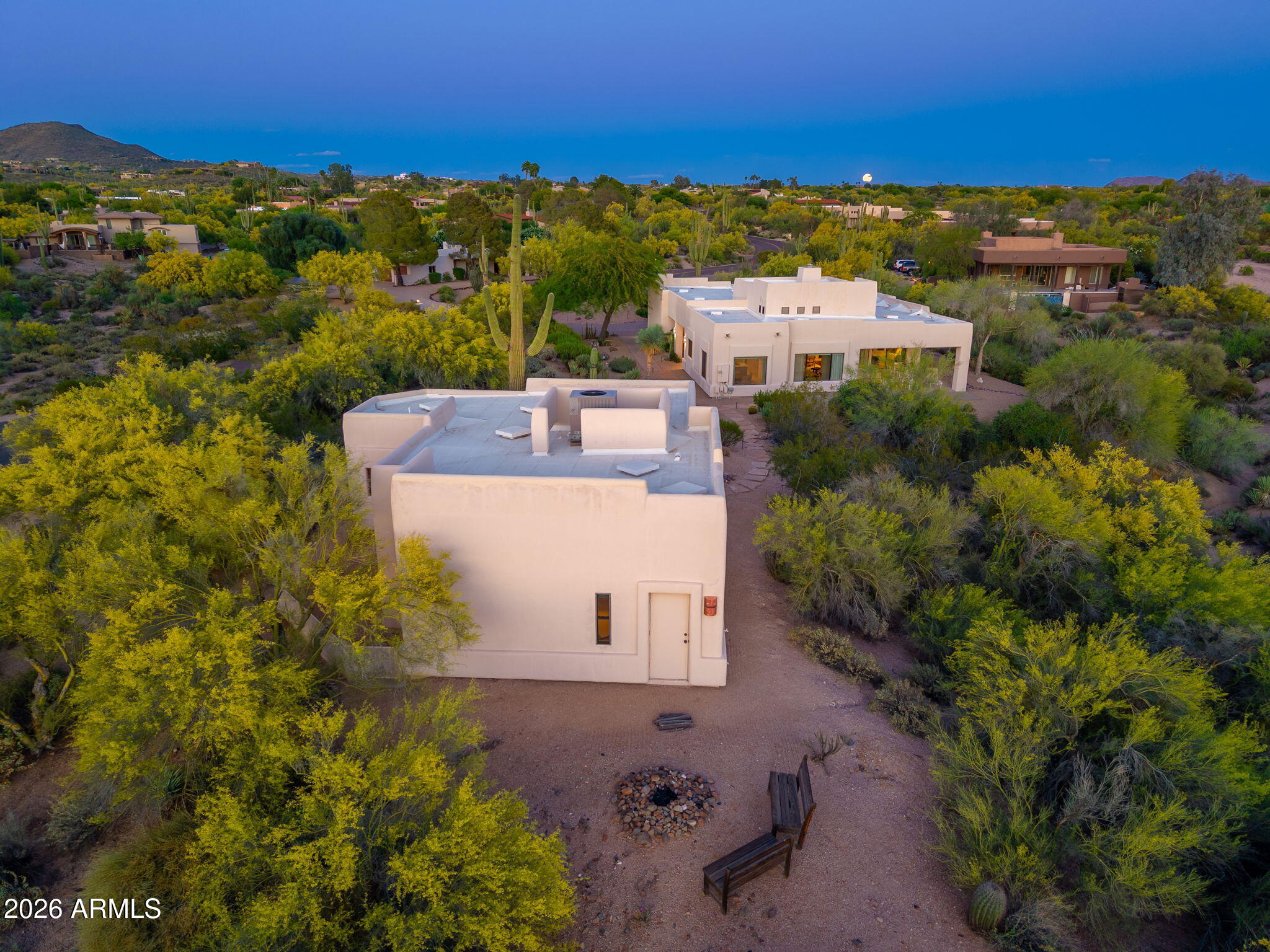 8001 E CAREFREE Drive