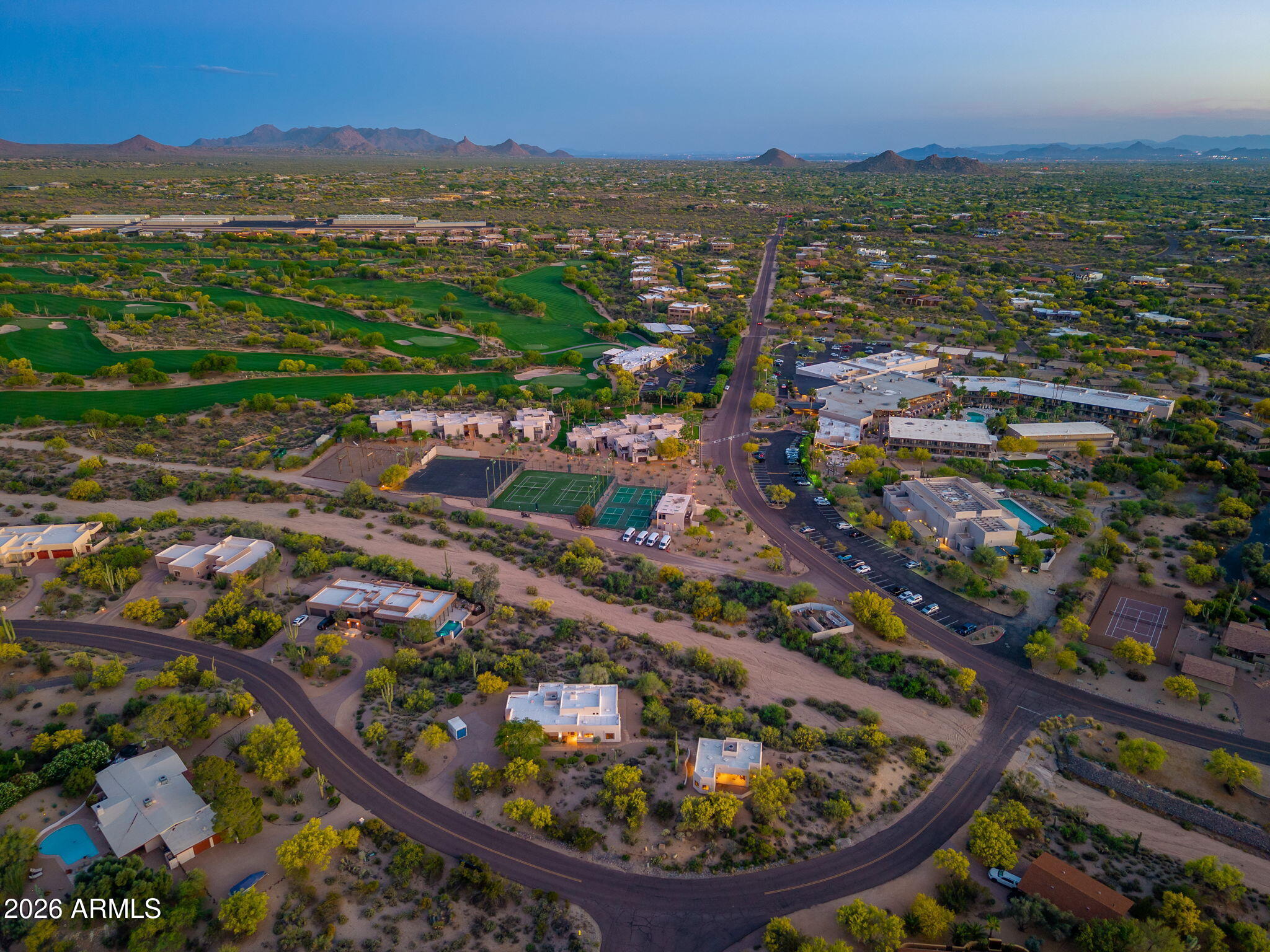 8001 E CAREFREE Drive