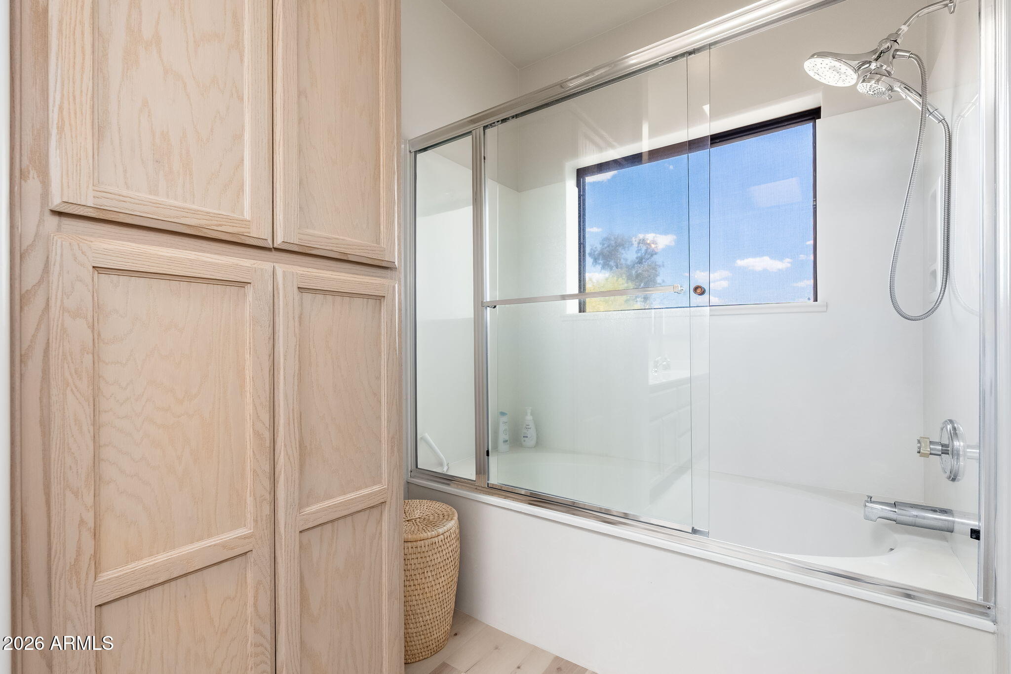 8001 E CAREFREE Drive