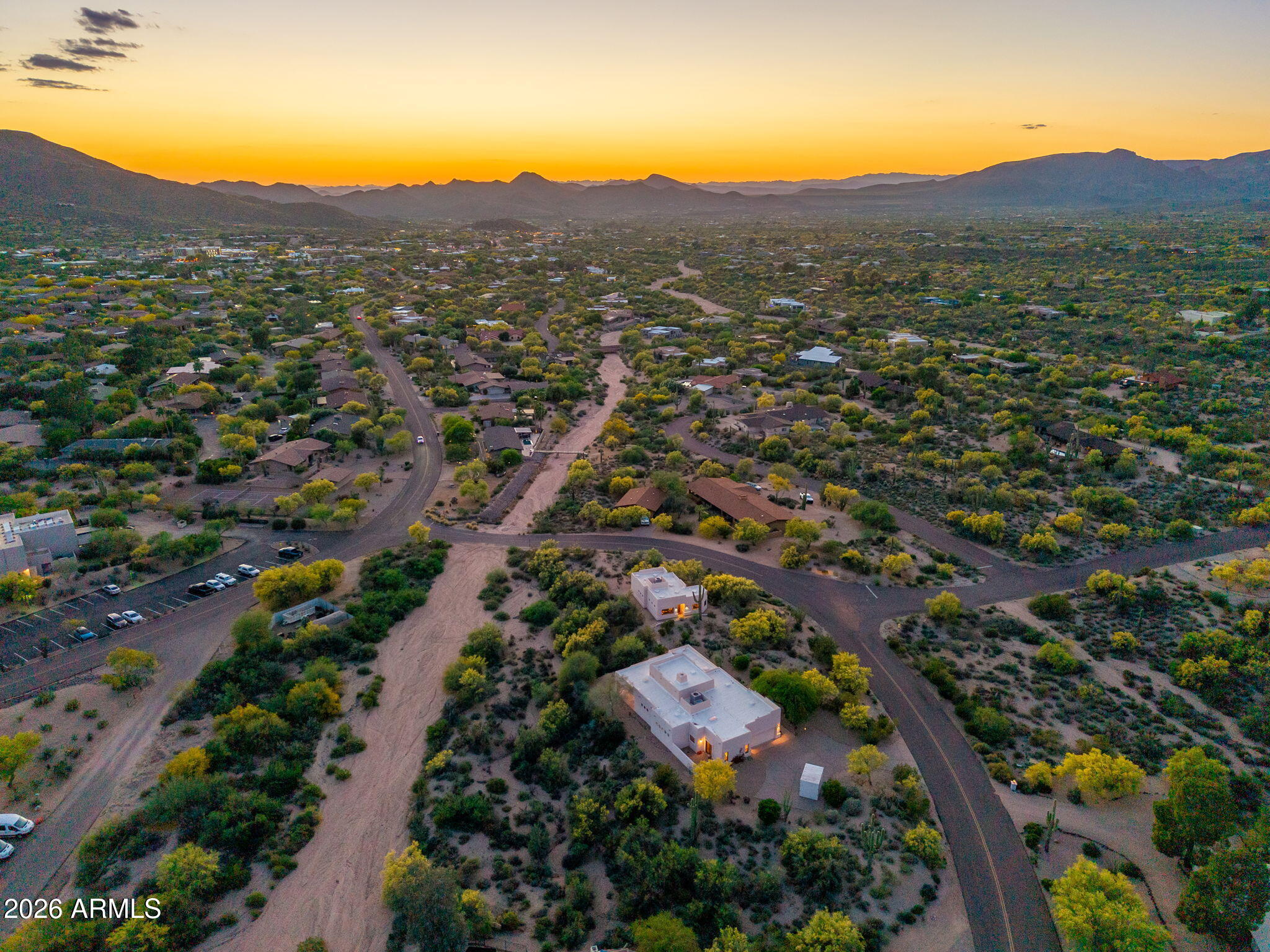 8001 E CAREFREE Drive