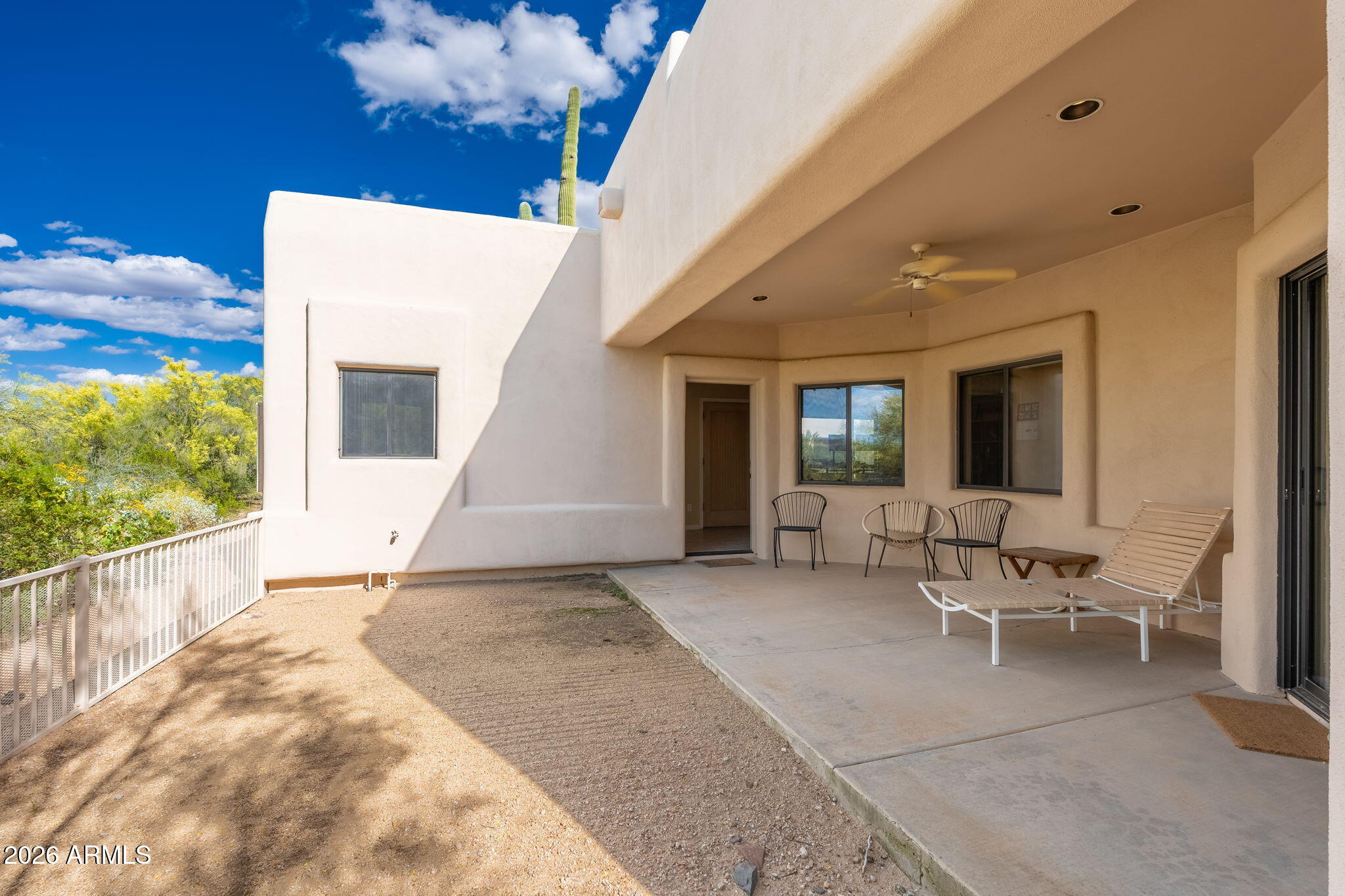 8001 E CAREFREE Drive