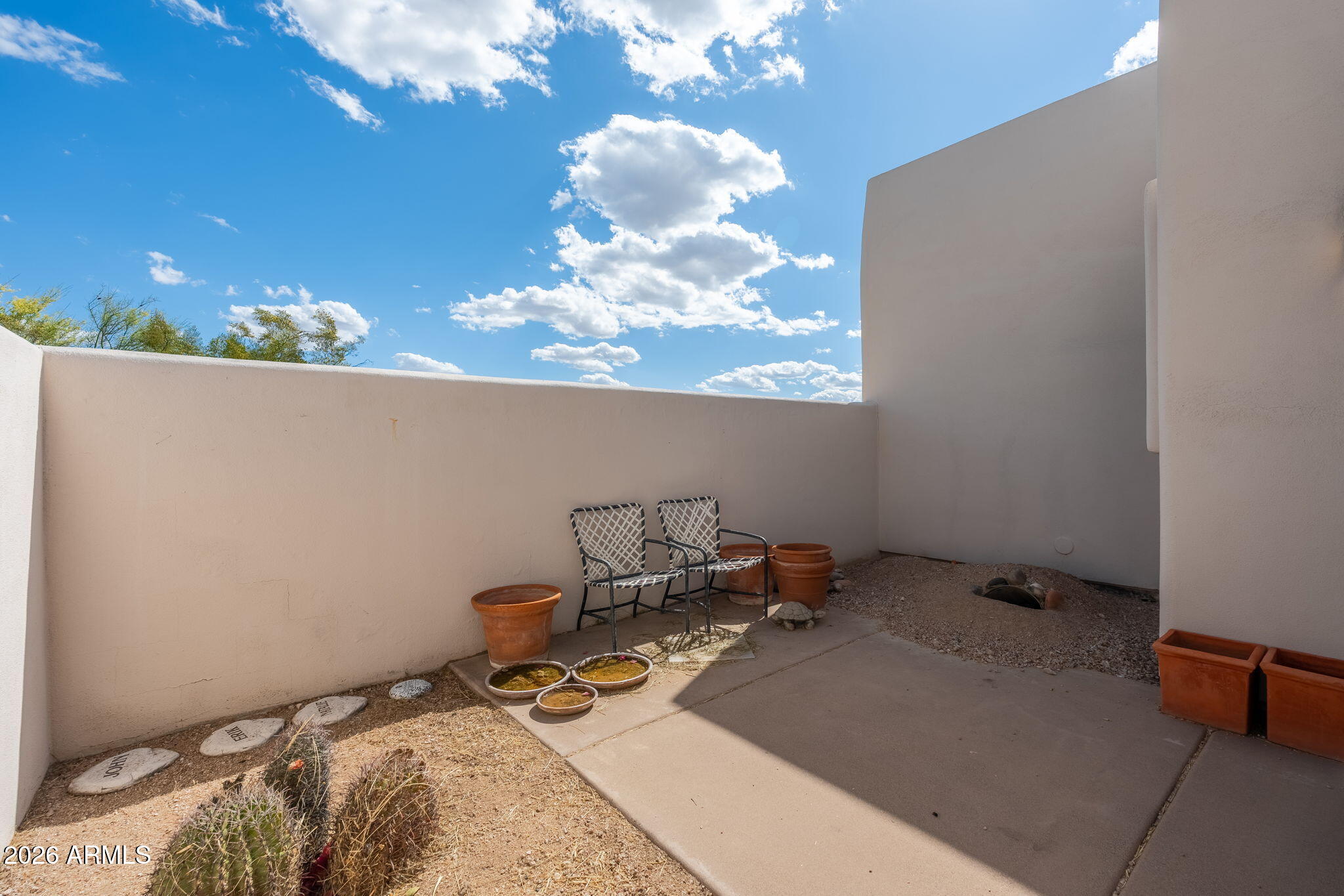 8001 E CAREFREE Drive