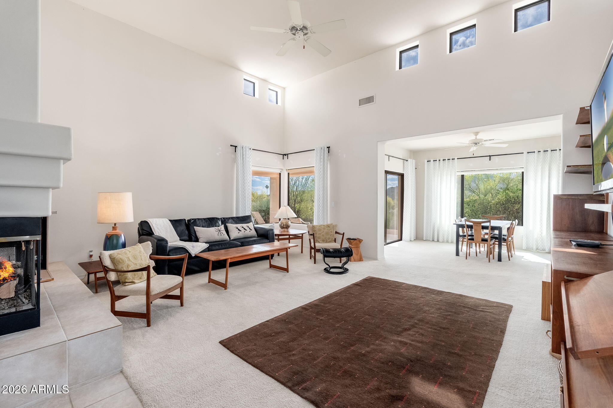 8001 E CAREFREE Drive