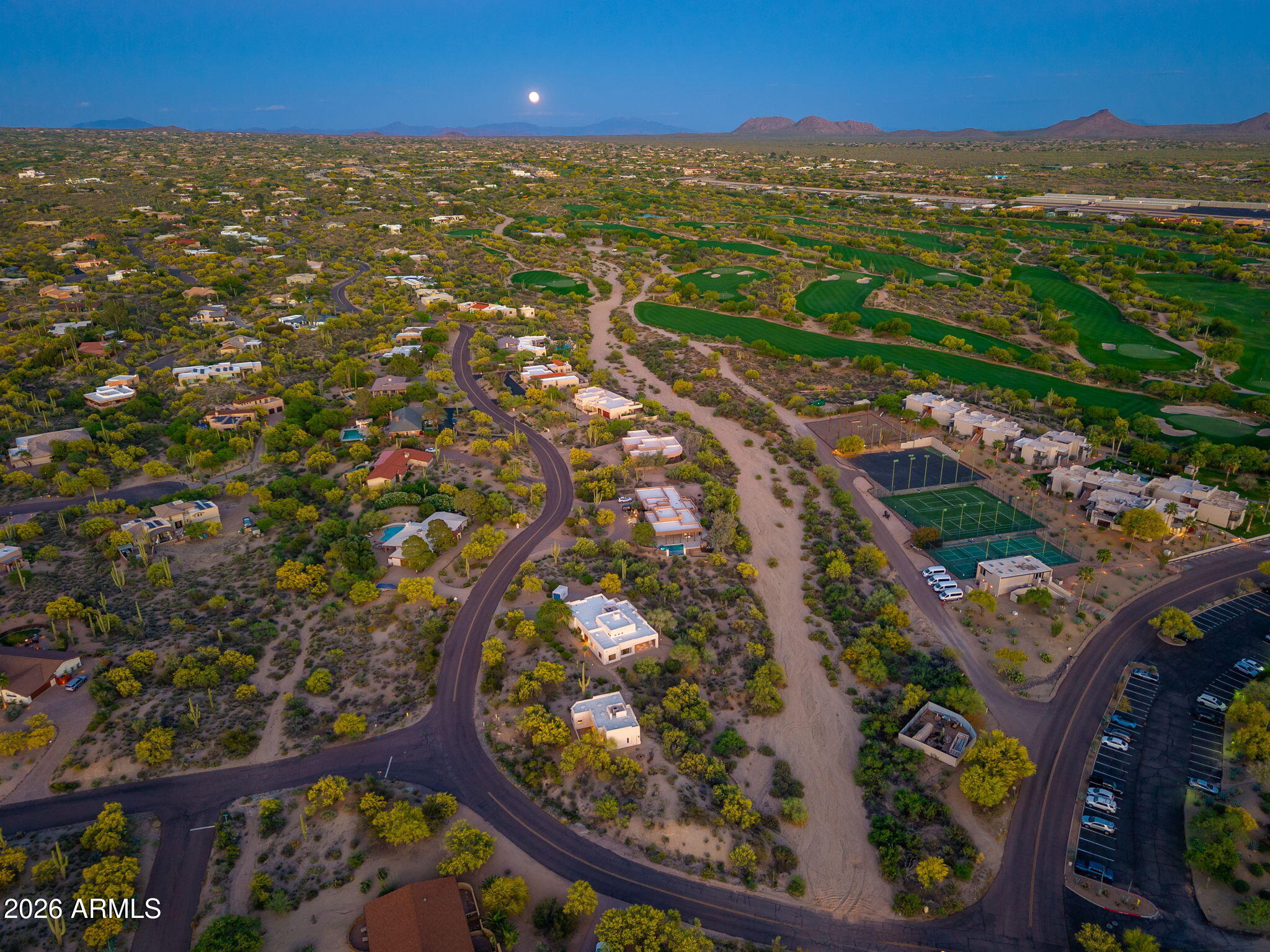 8001 E CAREFREE Drive