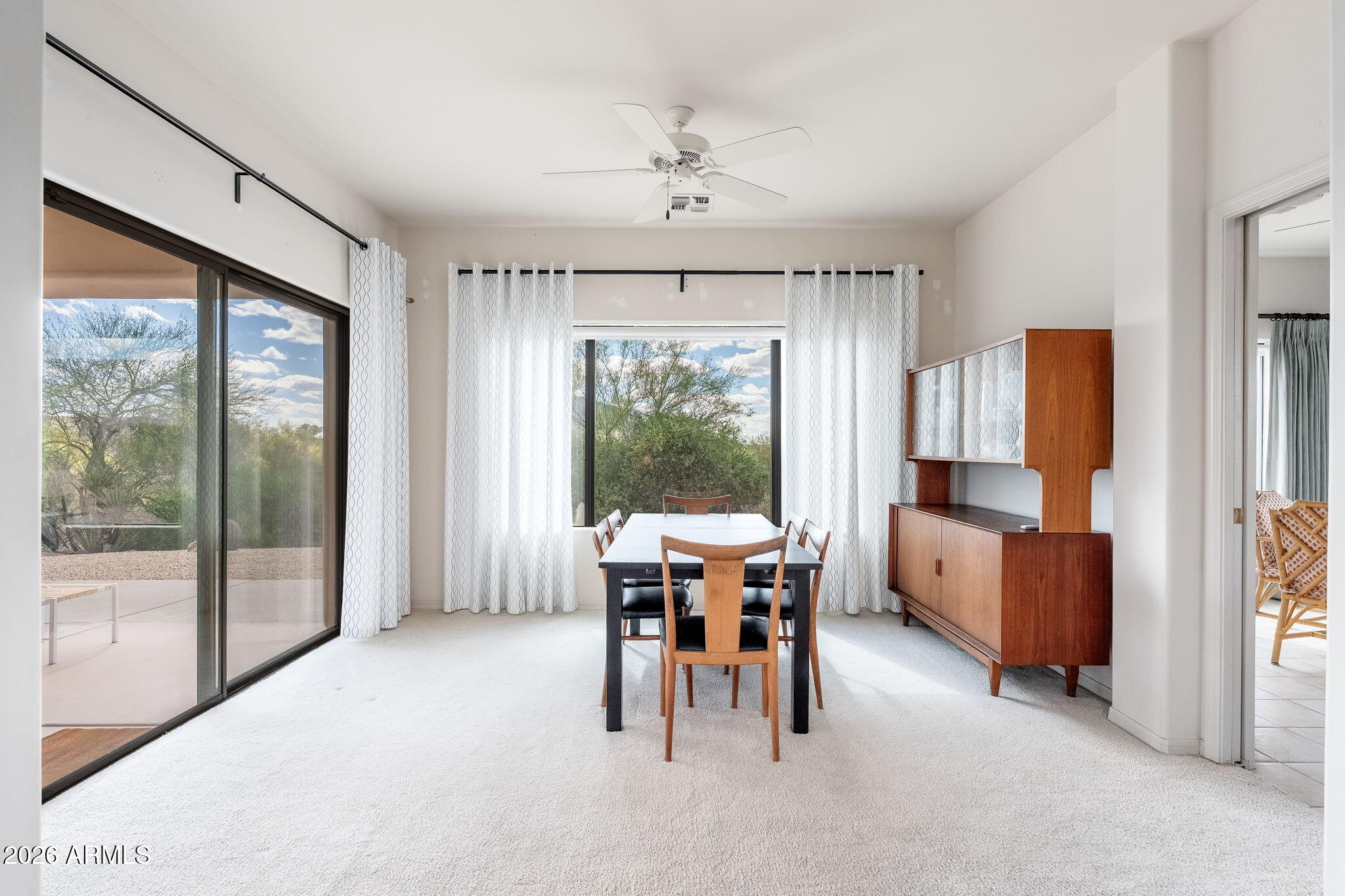 8001 E CAREFREE Drive