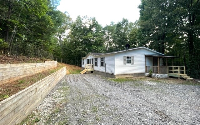 195 Cherokee Road