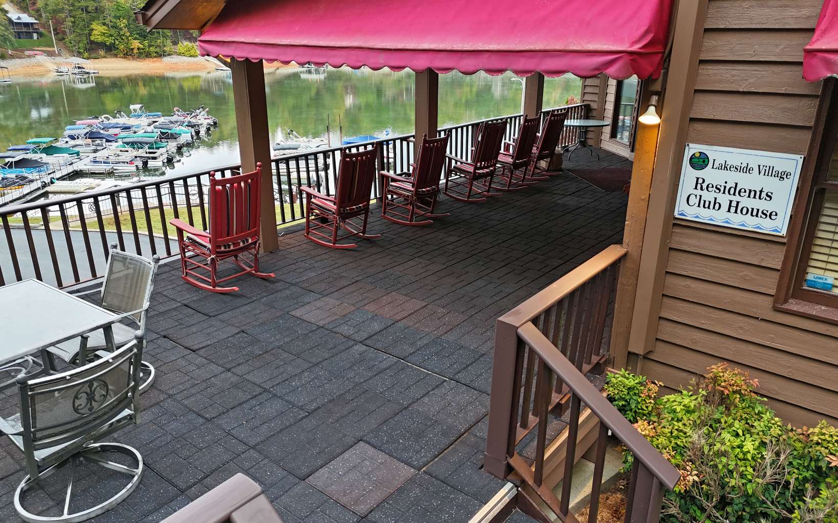 611 Lakeside Drive