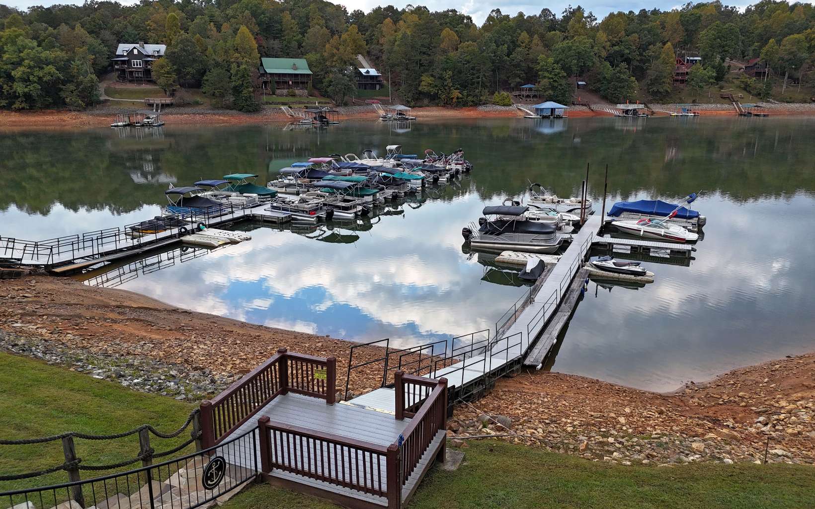 611 Lakeside Drive