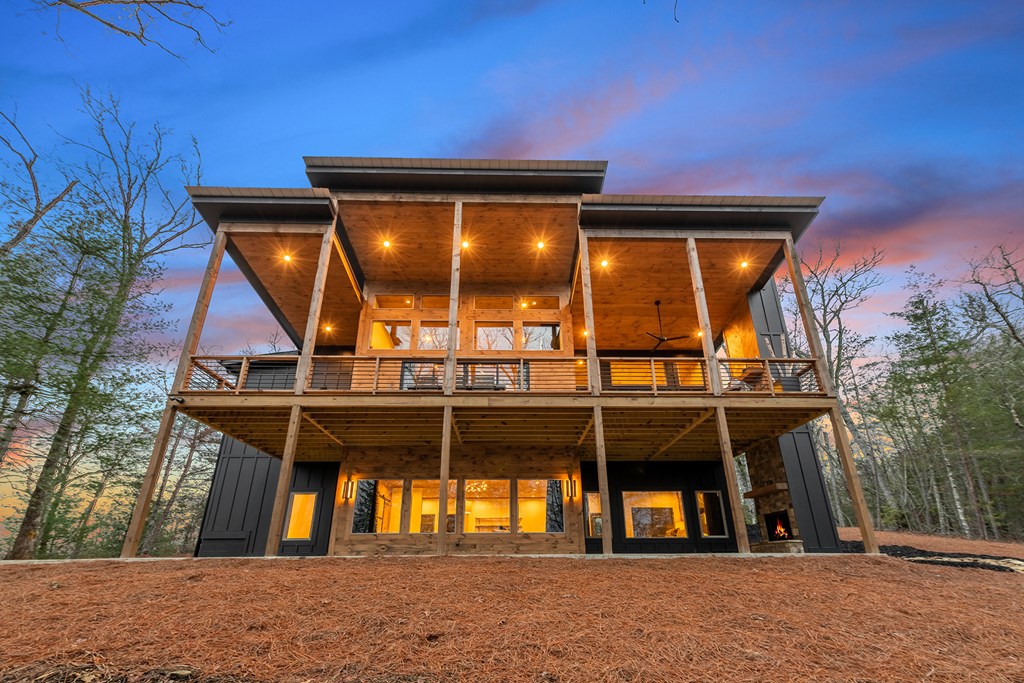 379 Mountain Rivers Lane