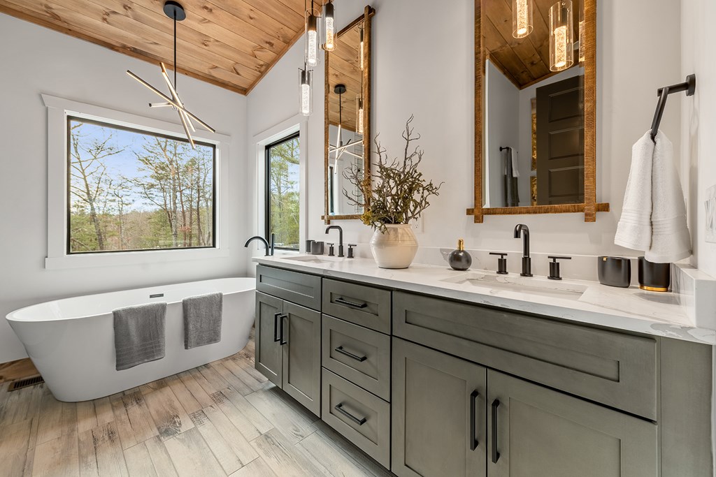 379 Mountain Rivers Lane