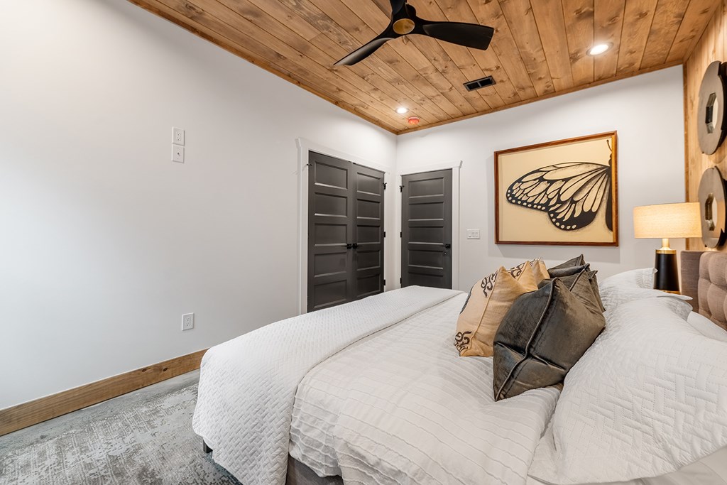 379 Mountain Rivers Lane