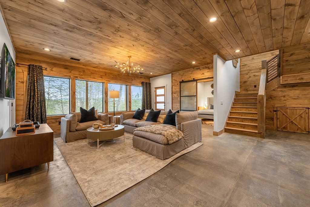 379 Mountain Rivers Lane