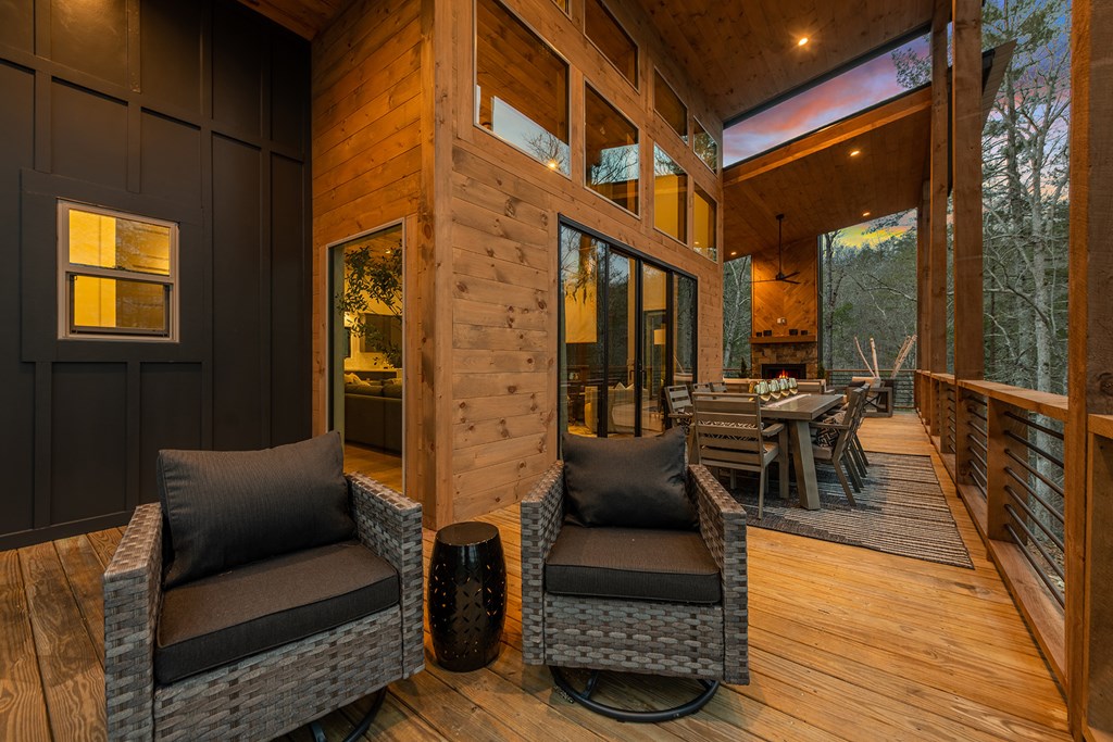 379 Mountain Rivers Lane