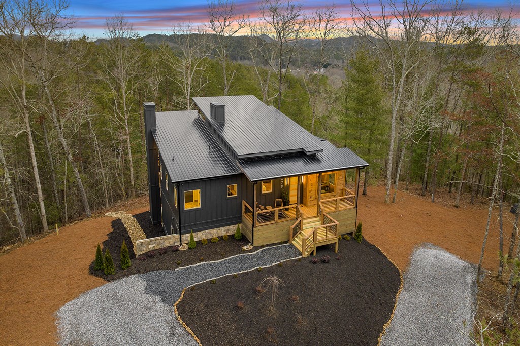 379 Mountain Rivers Lane