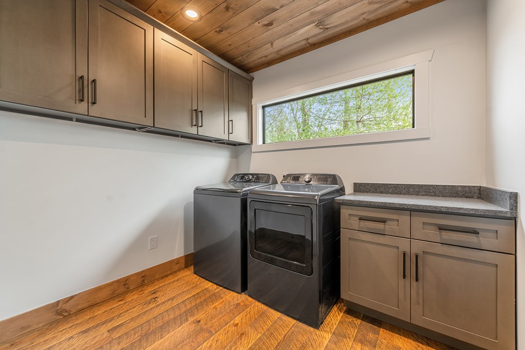 379 Mountain Rivers Lane