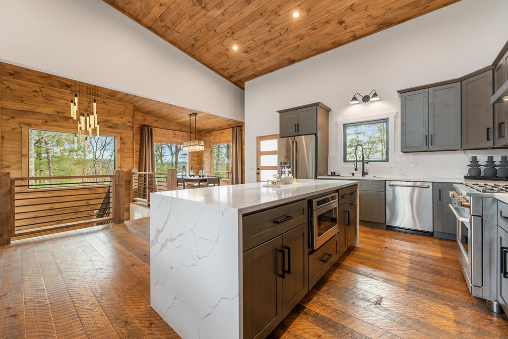 379 Mountain Rivers Lane