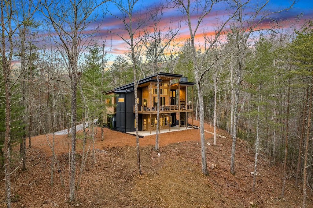 379 Mountain Rivers Lane