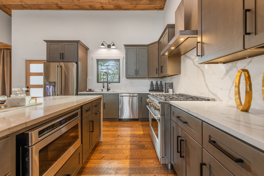 379 Mountain Rivers Lane