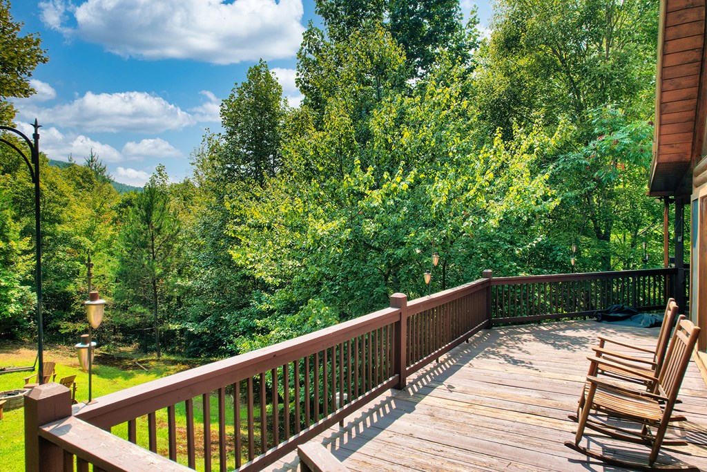 324 Copperhead Trail