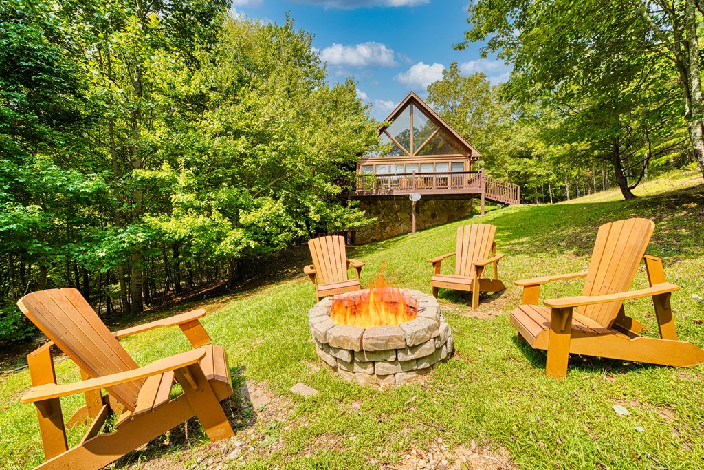 324 Copperhead Trail