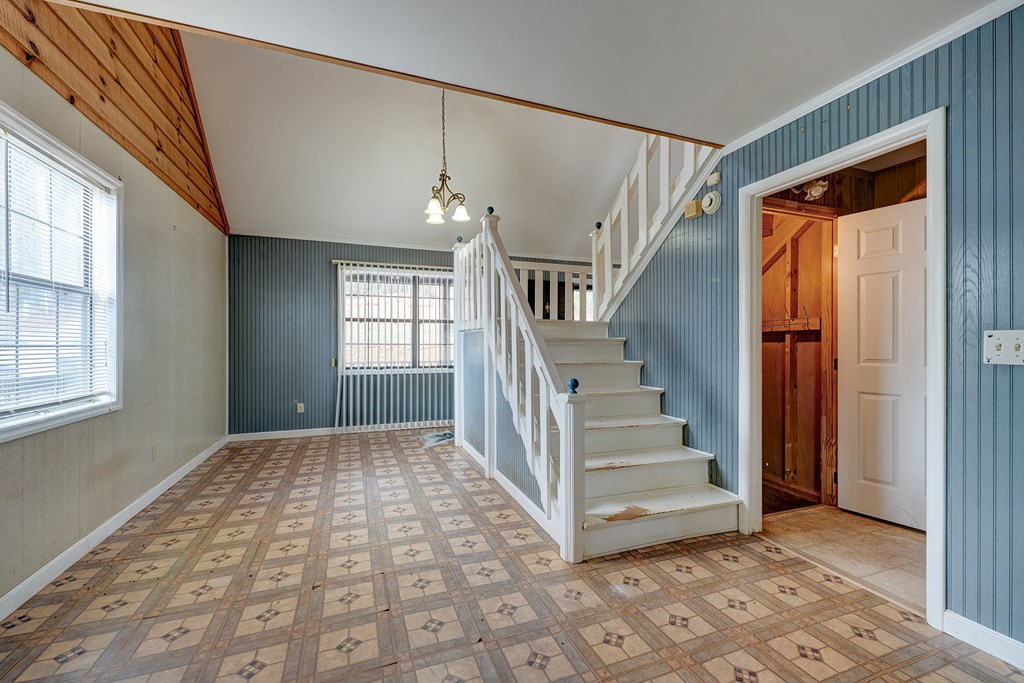 146 Bentwood Lane
