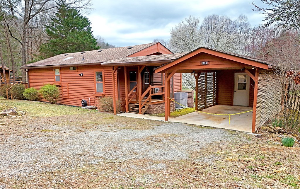 1844 Whispering Pines