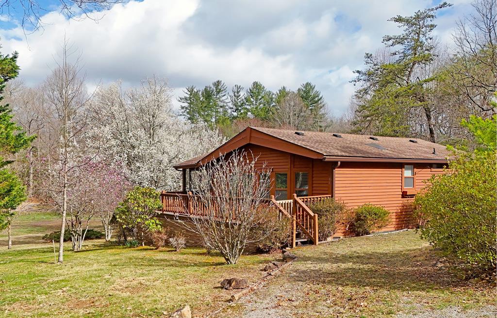 1844 Whispering Pines