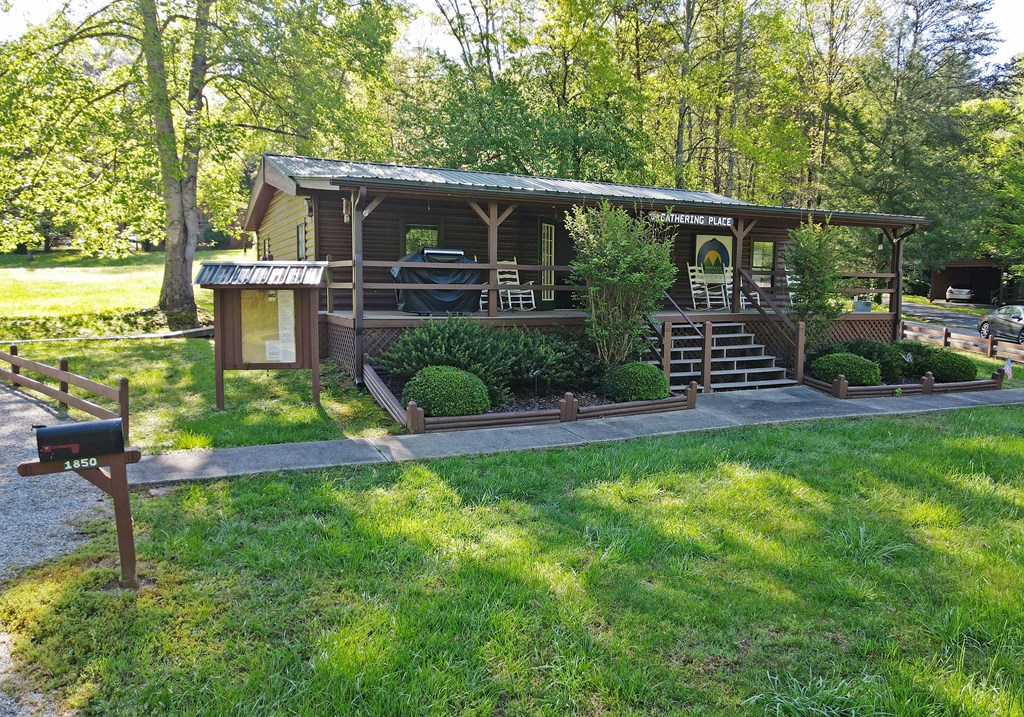 1844 Whispering Pines