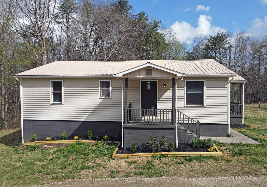 1093 Old Wolf Creek Road