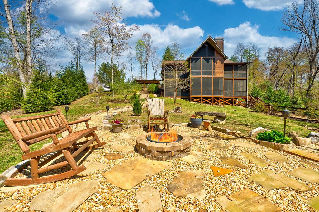 98 Staurolite Mountain Way