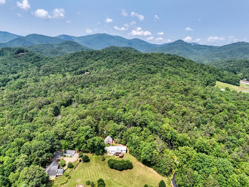 7 Kadens Cove