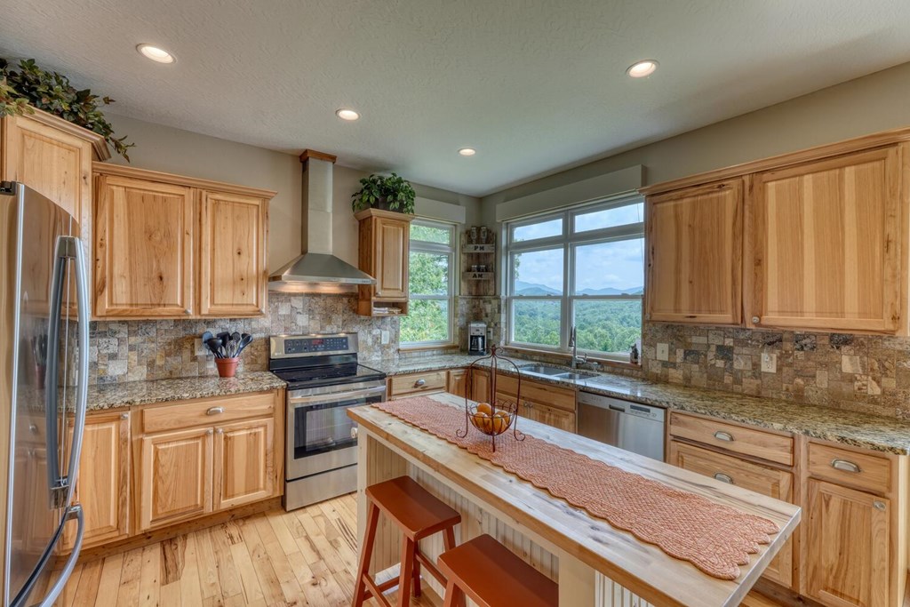 7 Kadens Cove