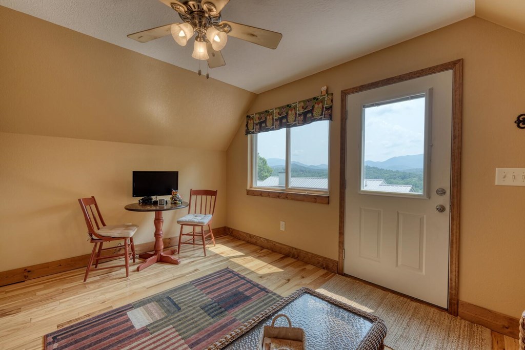 7 Kadens Cove