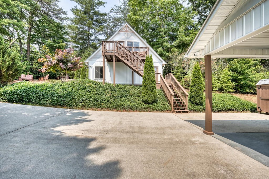 7 Kadens Cove
