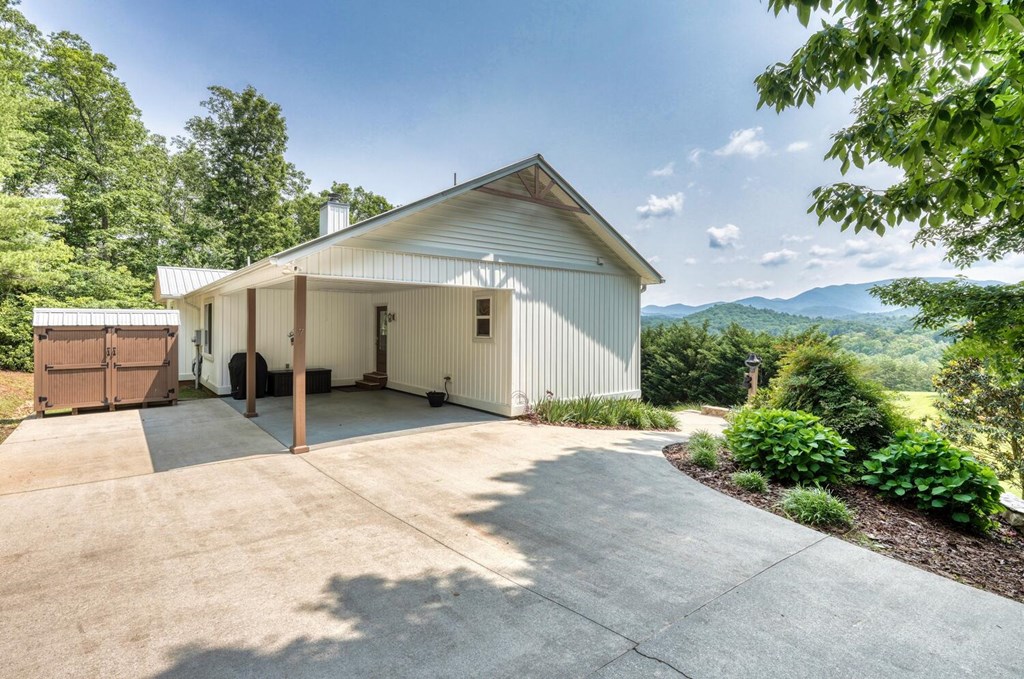 7 Kadens Cove